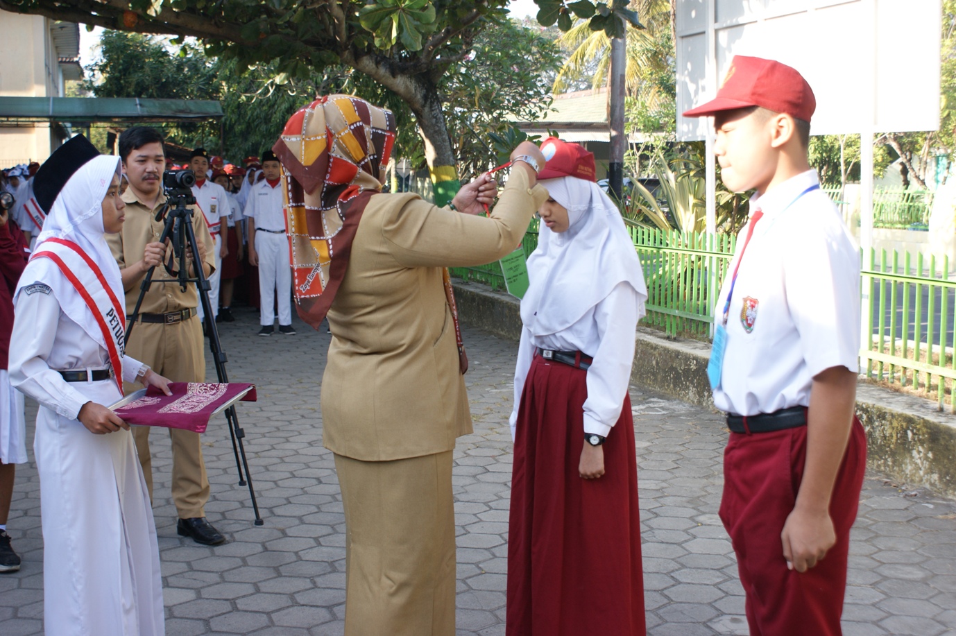 Kegiatan PLS di Hari Pertama Masuk Sekolah